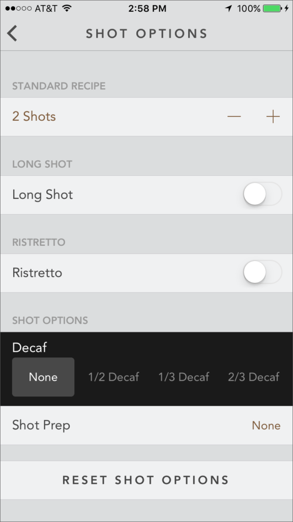 Приложение iPhone Starbucks, которое включает в себя мобильную форму, чтобы позволить вам оформить заказ напитка, к сожалению, скрывает все опции «DECAF» справа экрана, требуя горизонтальной прокрутки. Если опция «без кофеина» выбирается чаще всего, она должна быть отображена в первую очередь.