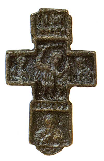 Древний нательный крест